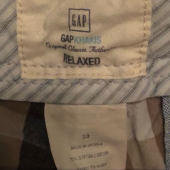 GAP Relaxed Plaid Shorts - Size‎ 33 - Picture 3 of 6